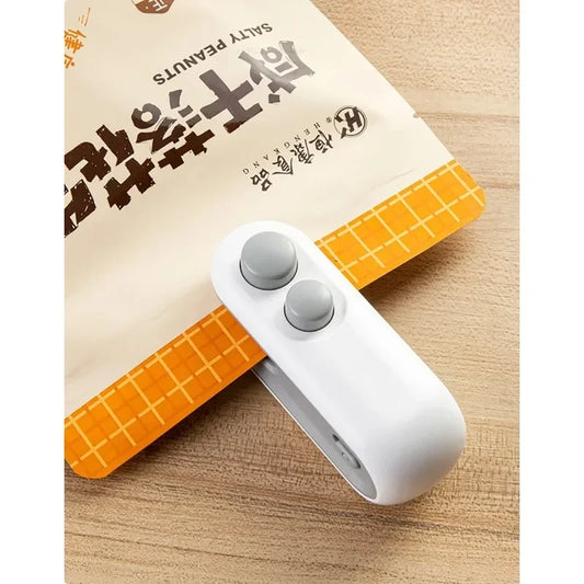 2 in 1 Rechargeable Mini Bag Sealer with Cutter, Portable Thermal Sealer for Plastic Bags, Food Storage Sealant Machine